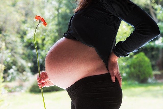 A dança que acontece no útero que todas as mulheres devem saber!